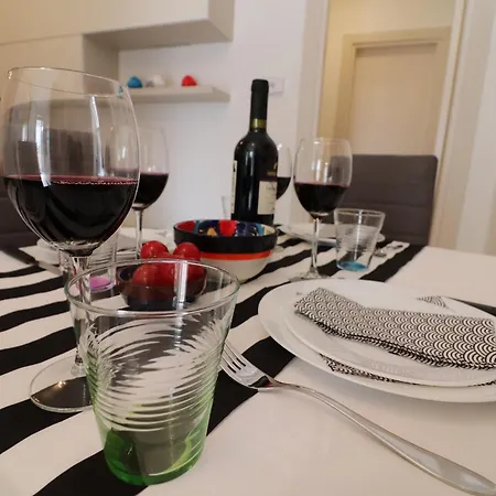 Francesca A アパート *